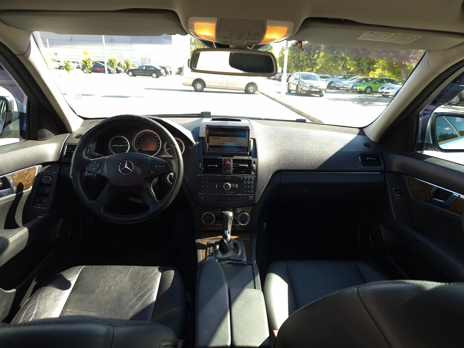 Mercedes-Benz C 320, снимка 9 - Автомобили и джипове - 56318462