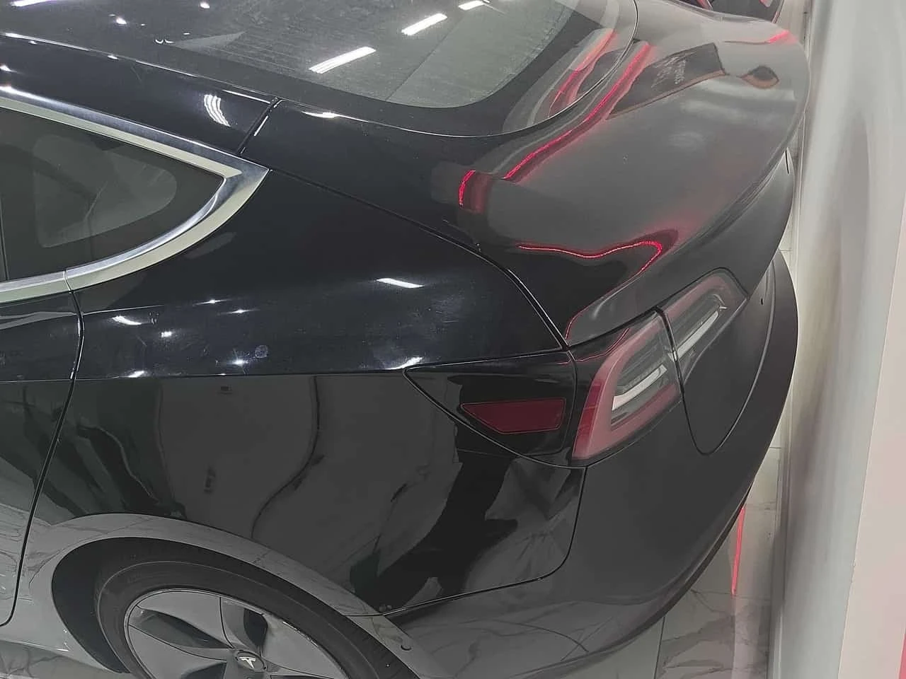 Tesla Model 3 * Long Range Battery * CARFAX * ����� �� ��������� | Mobile.bg � ����������� 4