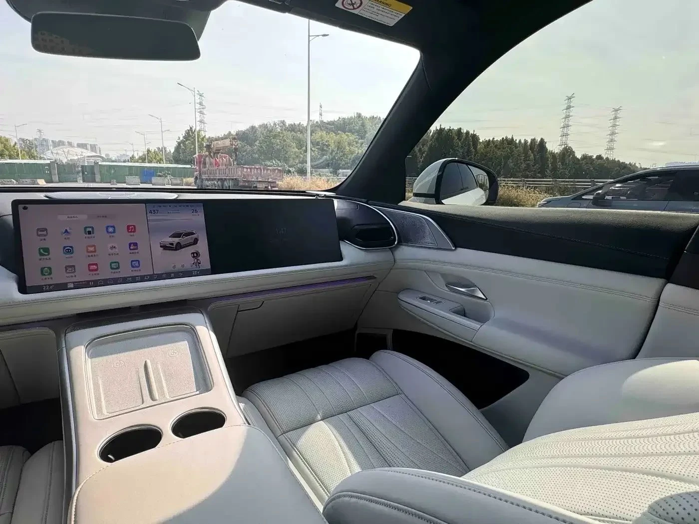 Xpeng G9, снимка 14 - Автомобили и джипове - 56729062
