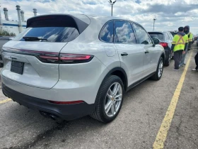 Porsche Cayenne AWD * Един собственик * Без инциденти * CARFAX, снимка 3