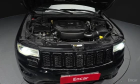 Jeep Grand cherokee 3.6 OVERLAND / BLACK ON BLACK / DISTRONIC / ОБДУХ, снимка 5
