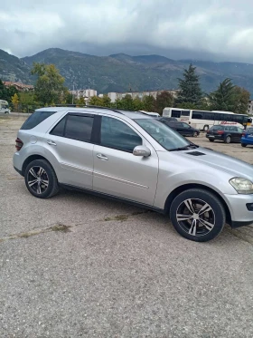     Mercedes-Benz ML 320