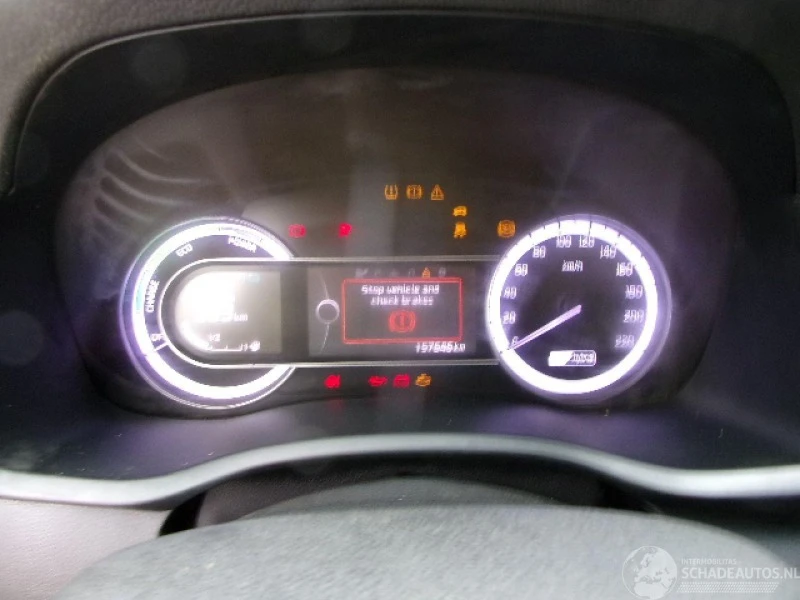 Kia Niro 1.6GDI Eco Hibrid, снимка 8 - Автомобили и джипове - 45734354