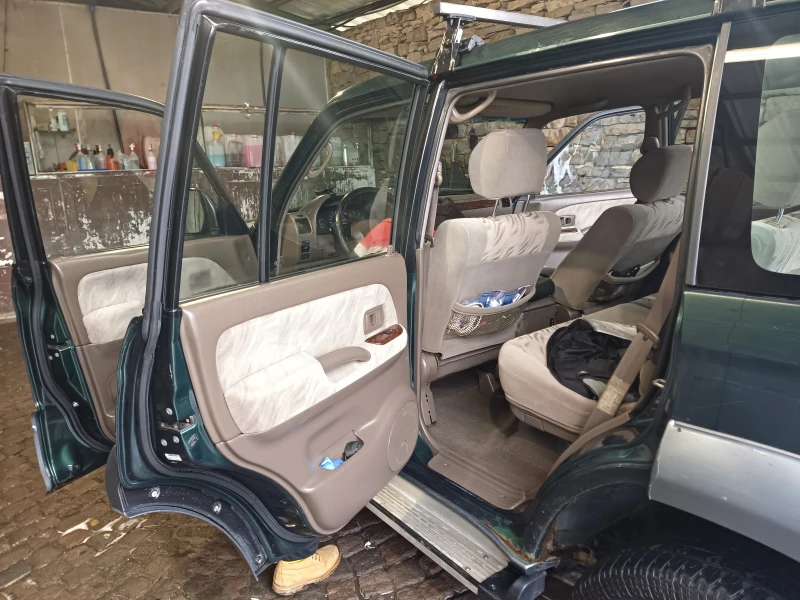 Toyota Land cruiser, снимка 8 - Автомобили и джипове - 48243612