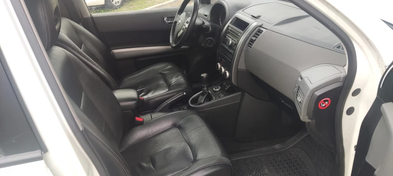 Nissan X-trail, снимка 6 - Автомобили и джипове - 49671894