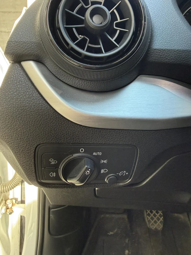 Audi Q2 TDI, снимка 10 - Автомобили и джипове - 52265242