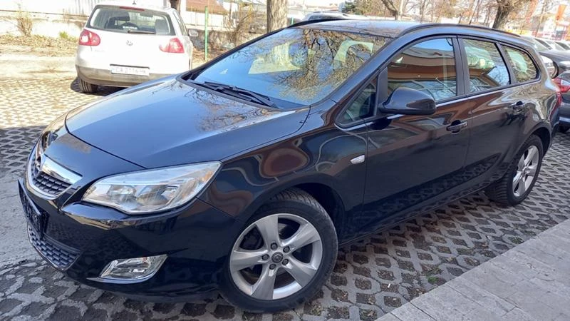 Opel Astra, снимка 1 - Автомобили и джипове - 13192031