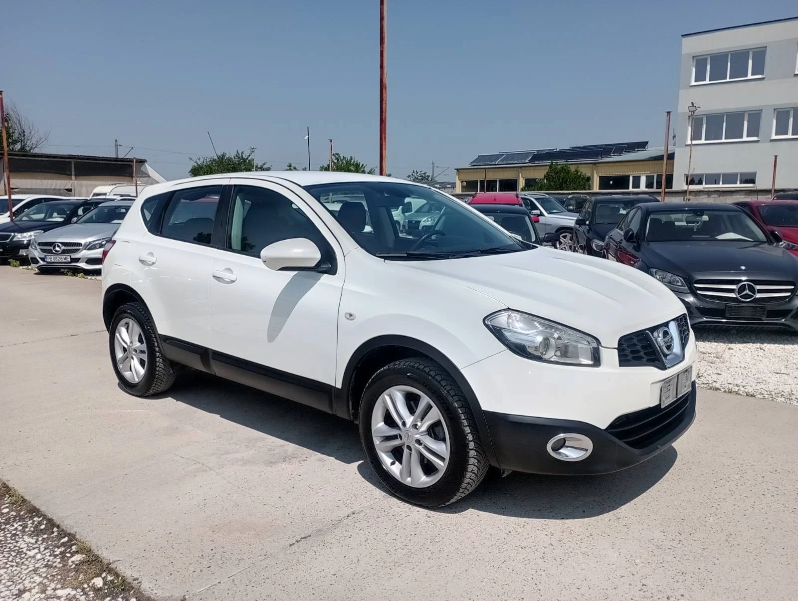 Nissan Qashqai 2.0/4X4, 150  | Mobile.bg   1