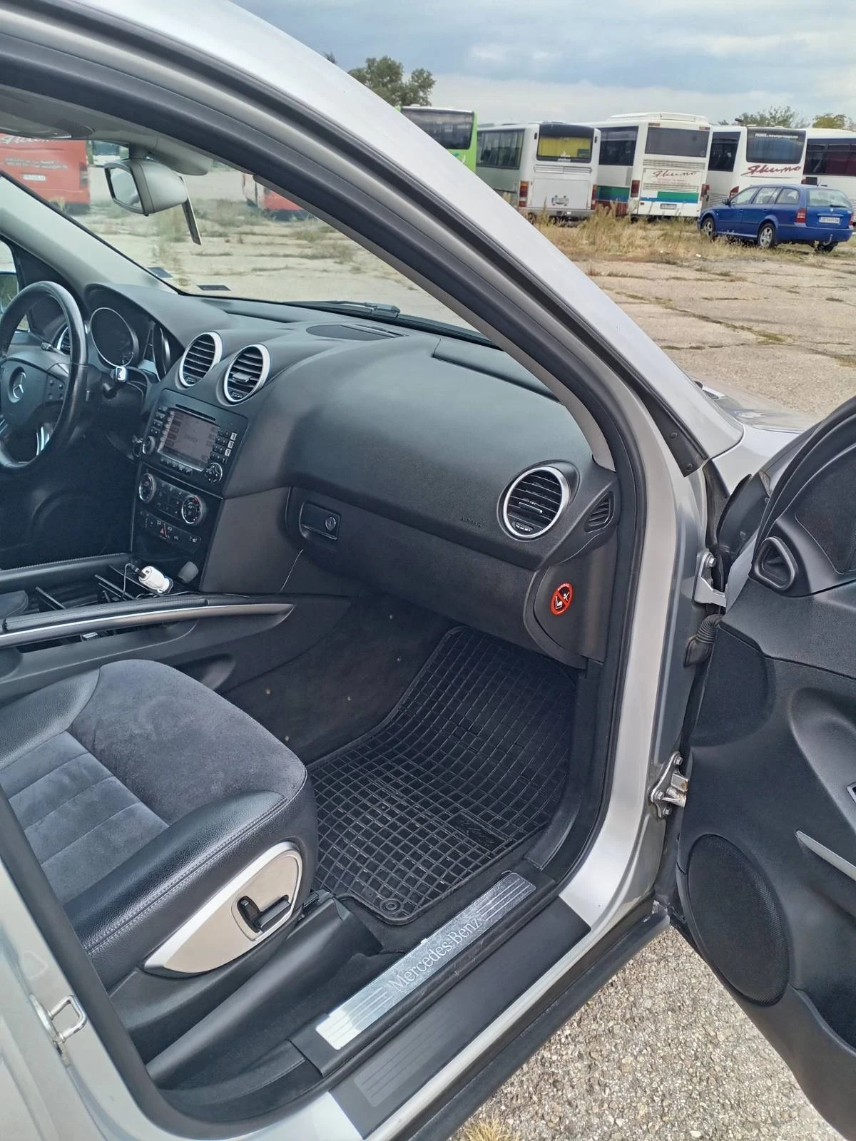 Mercedes-Benz ML 320  - изображение 7