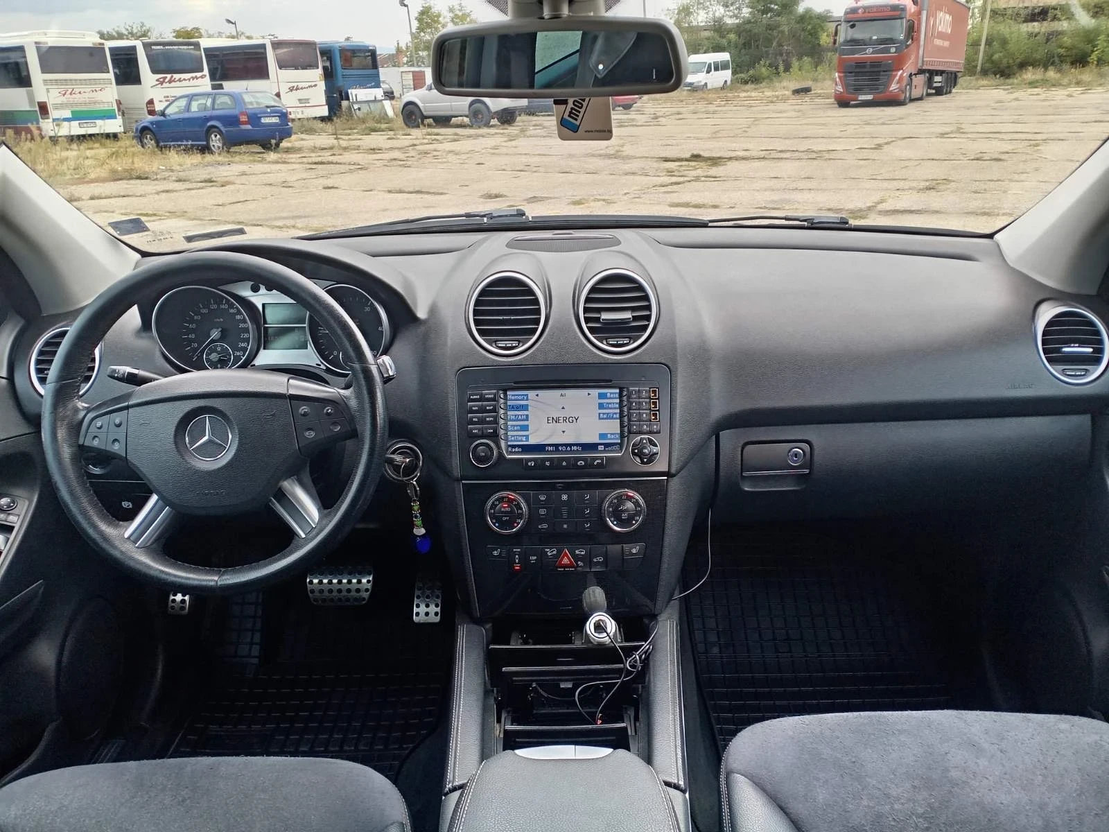 Mercedes-Benz ML 320  - изображение 5