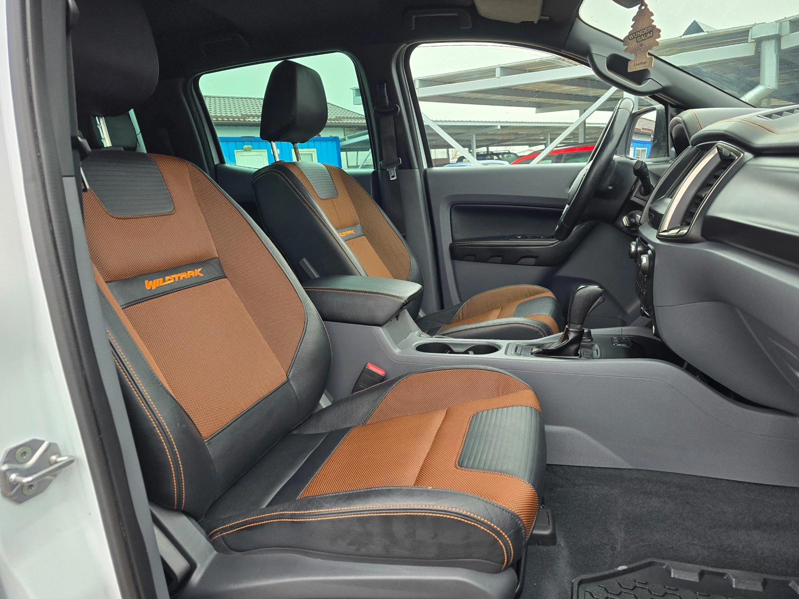 Ford Ranger 3.2 WILDTRAK ! ! АВТОМАТИК ! ! ХАРДТОП  - изображение 10