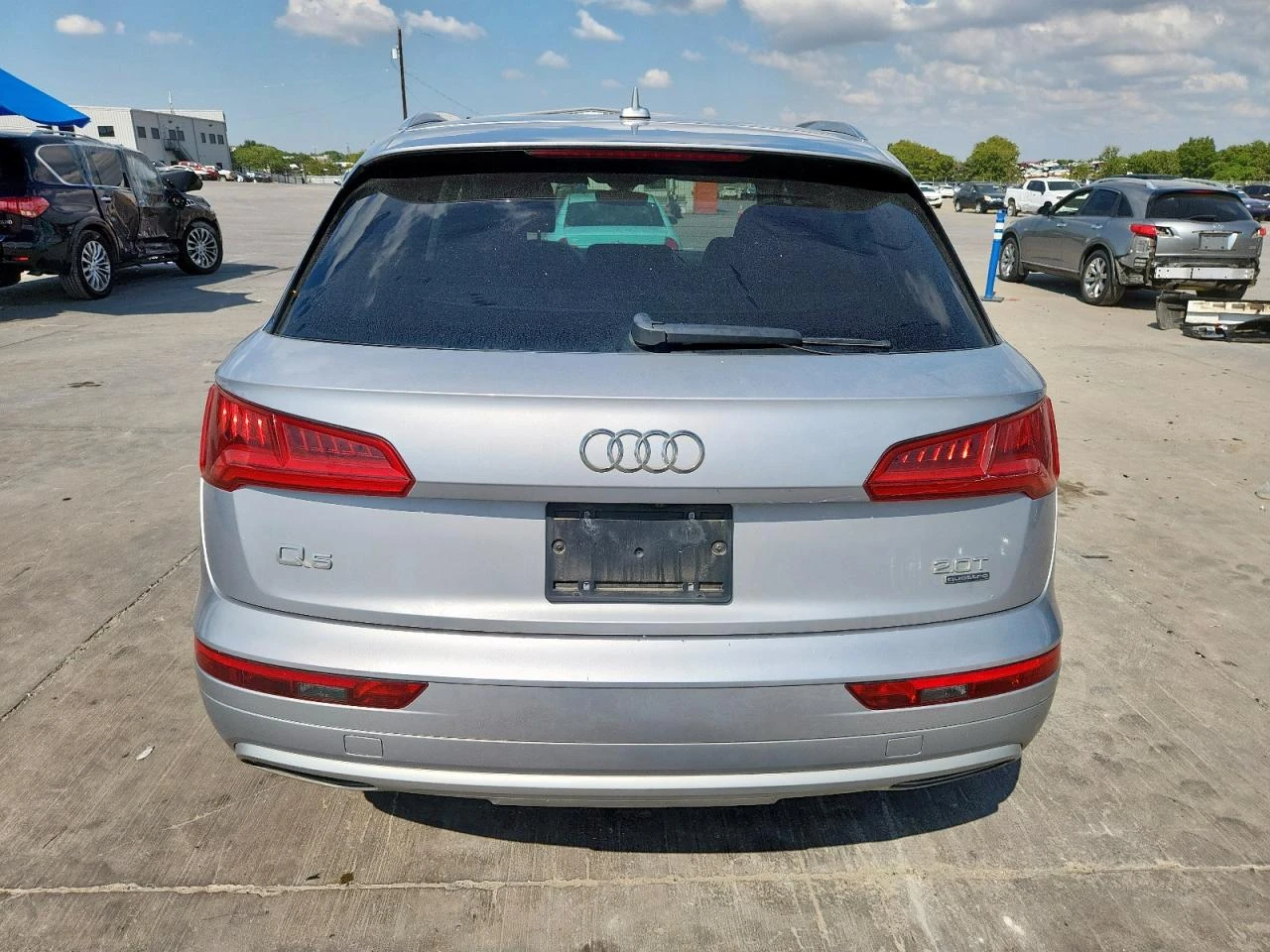 Audi Q5 2.0TFSI QUATTRO| DIGITAL DASH| КАМЕРА| ПОДГРЕВ, снимка 6 - Автомобили и джипове - 54085338