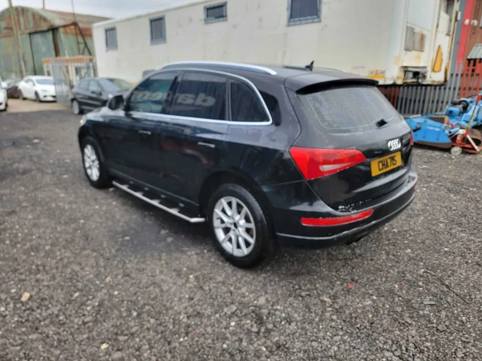 Audi Q5 2.0 tdi, снимка 3 - Автомобили и джипове - 54114685