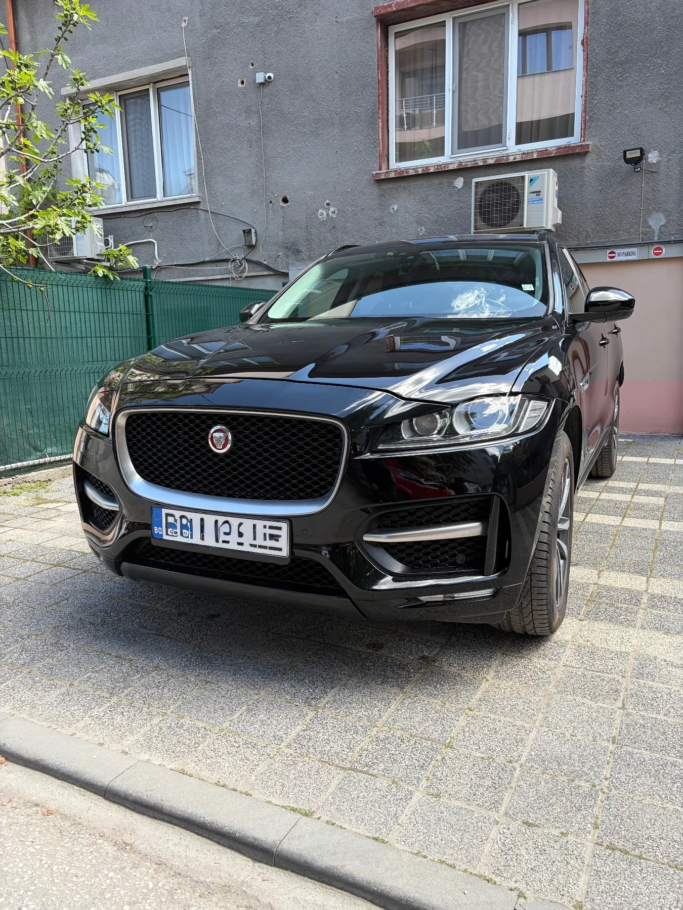 Jaguar F-PACE 3.0/ R-Design/ Pano