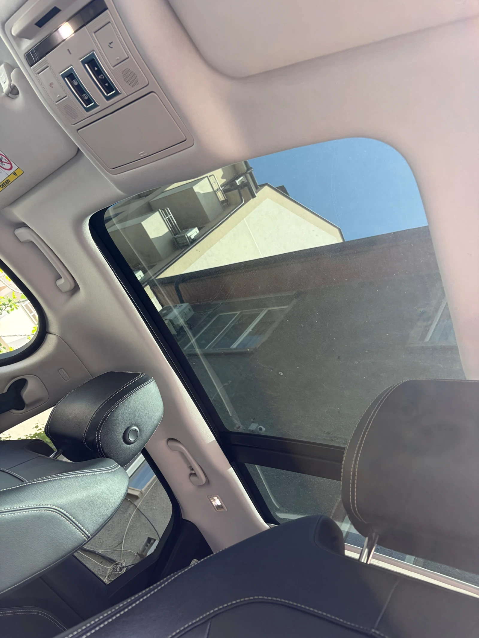 Jaguar F-PACE 3.0/ R-Design/ Pano, снимка 15 - Автомобили и джипове - 54332714