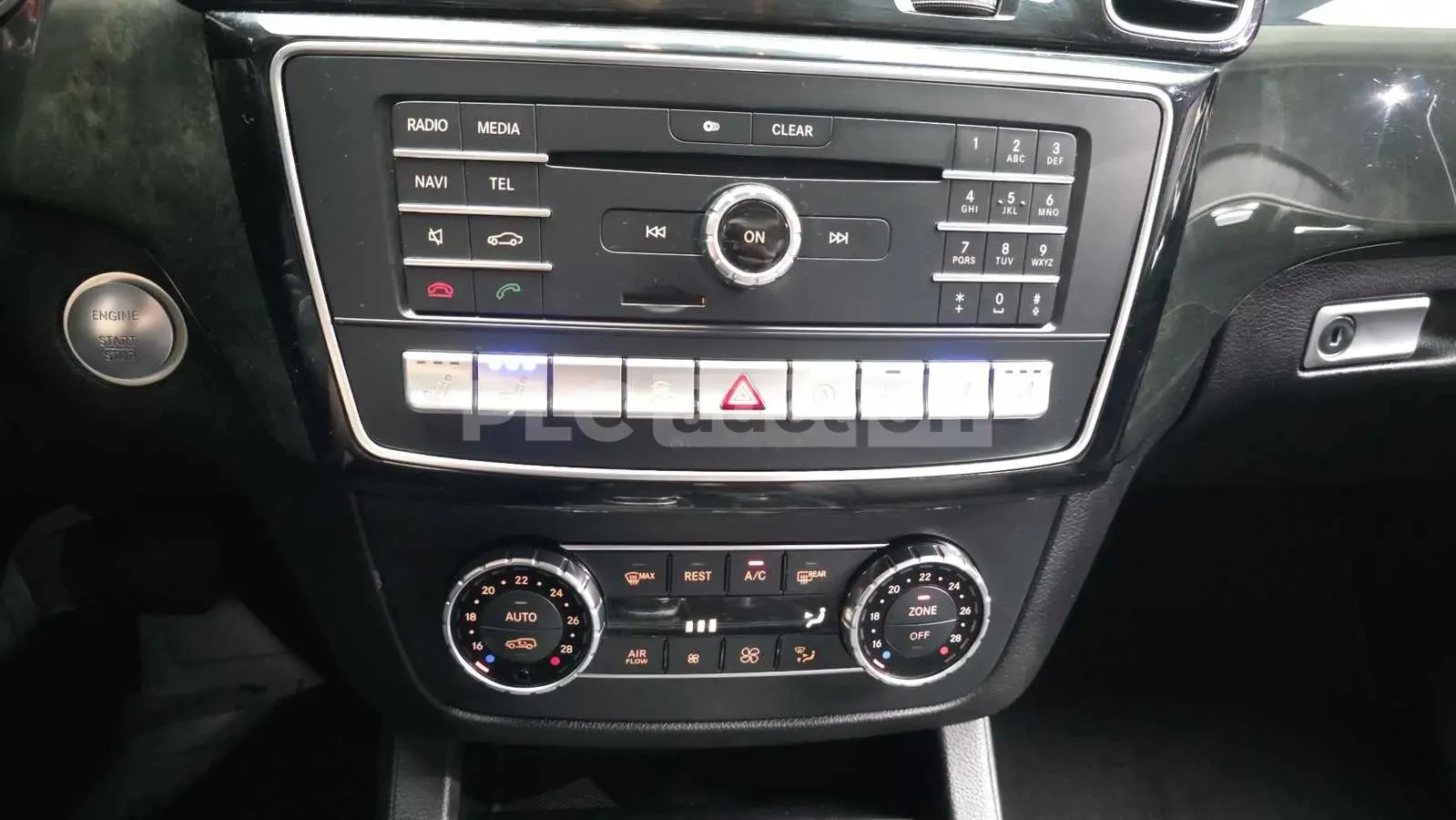 Mercedes-Benz GLE 350 4MATIC/ПАНОРАМА/ФИКСИРАНА ЦЕНА ДО БГ, снимка 12 - Автомобили и джипове - 54928449