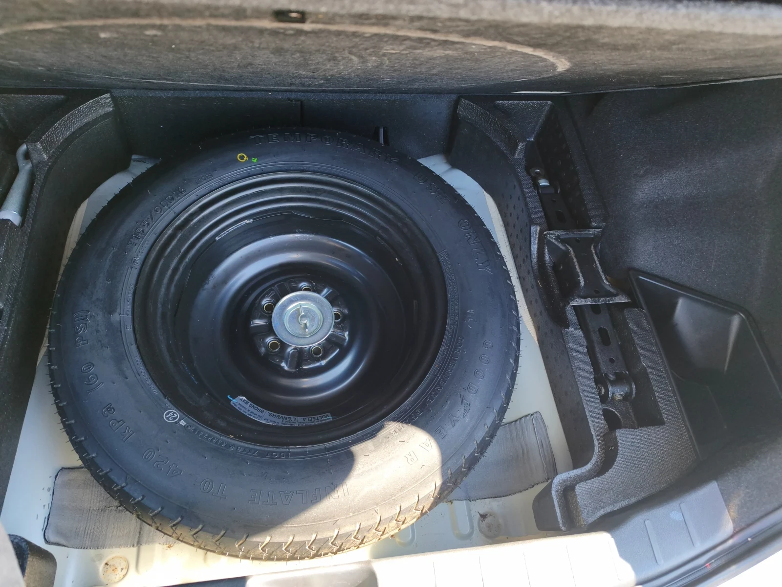 Citroen C4 AIRCROSS 1.6 HDi, снимка 12 - Автомобили и джипове - 55267464
