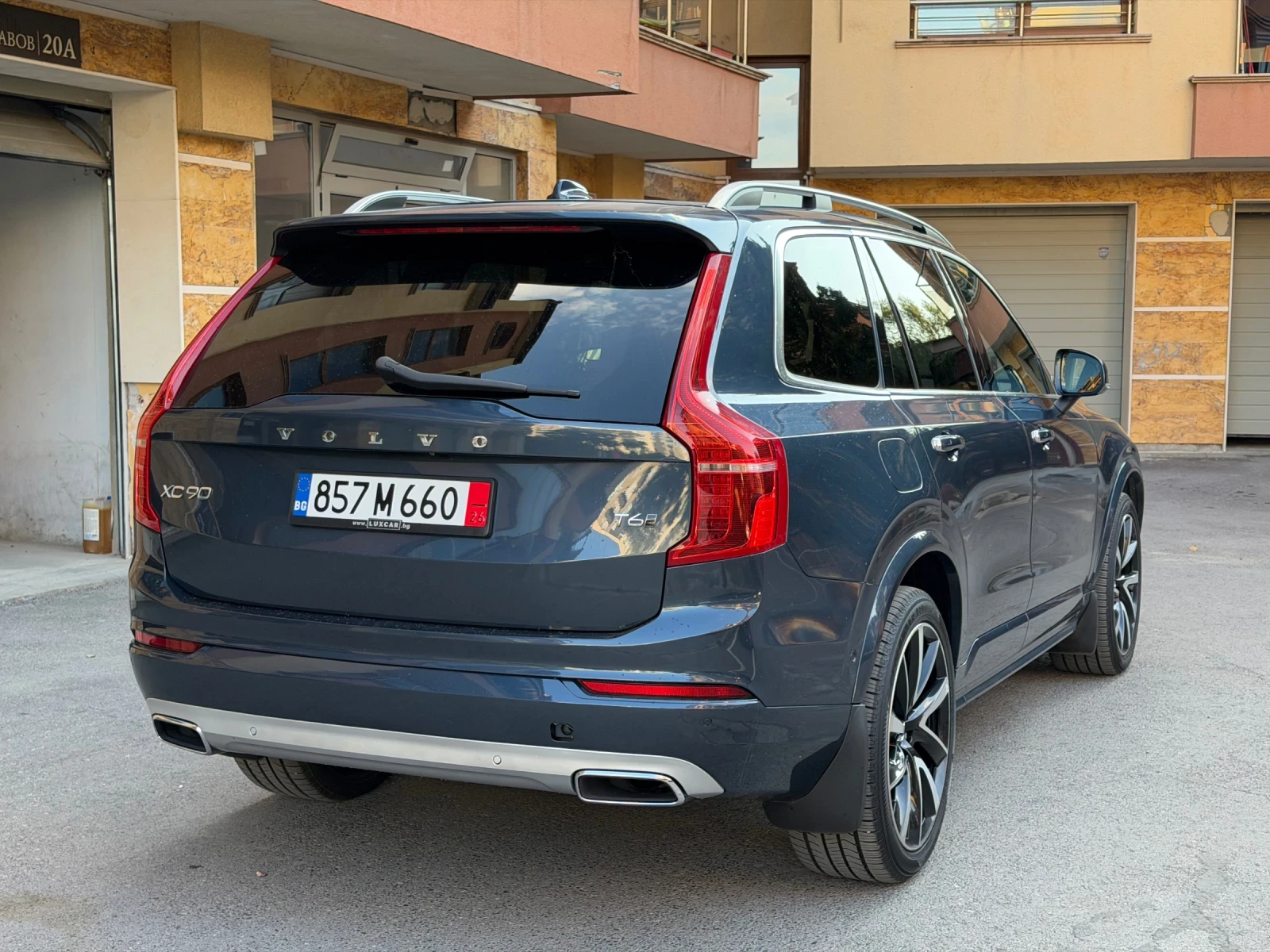 Volvo Xc90 T6 7 местна ЛИЗИНГ, снимка 5 - Автомобили и джипове - 55790303