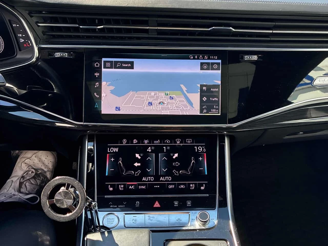 Audi Q8 * Technik * CARFAX * ОПЦИЯ ЗА ФИНАНСИРАНЕ, снимка 9 - Автомобили и джипове - 55798670