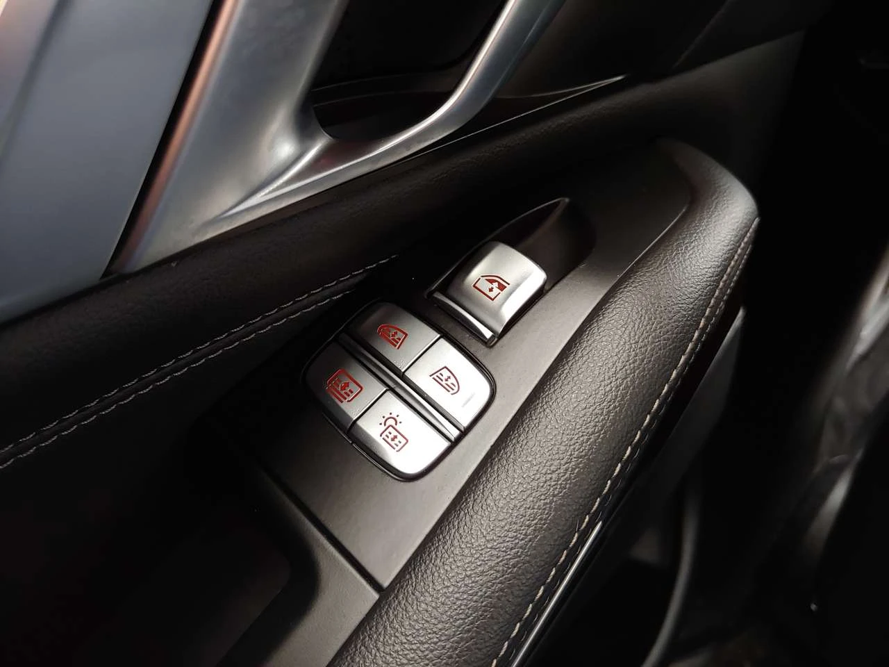 BMW X7 xDrive40i 3.0L AWD | 6 SEAT | SUNROOF | NAV | LTHR | Mobile.bg � ����������� 14