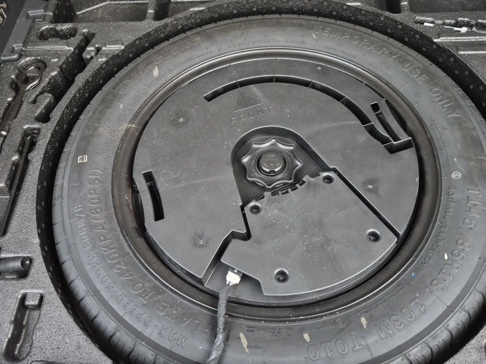 Audi Q3 TECHNIK / АВТОКРЕДИТ, снимка 15 - Автомобили и джипове - 56649234