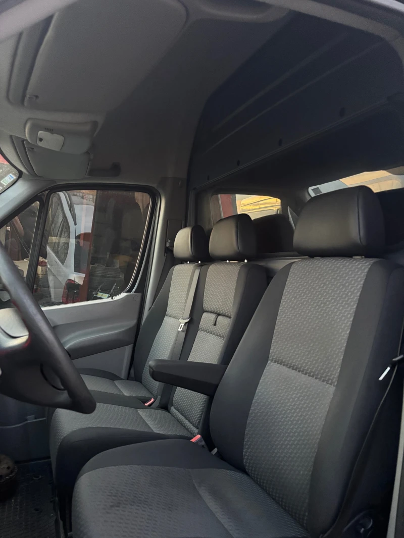 VW Crafter KLIMA TOP, снимка 7 - Бусове и автобуси - 52712575