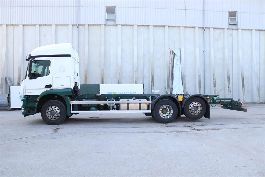 Mercedes-Benz Arocs 2546 - изображение 5