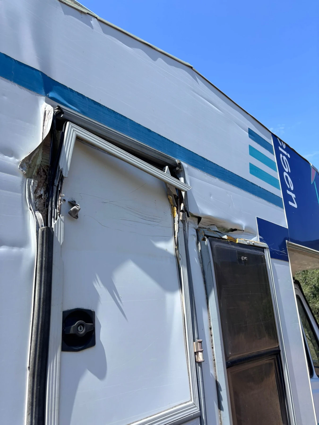 ������ Mercedes-Benz Mercedes 310 D | Mobile.bg � ����������� 14