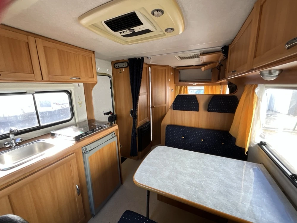 Кемпер Elnagh Marlin Slim 2, снимка 14 - Каравани и кемпери - 53820466