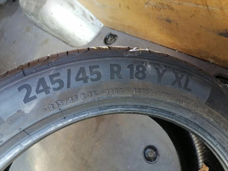 Гуми Зимни 245/45R18, снимка 8 - Гуми и джанти - 31641221