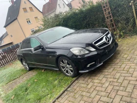 Mercedes-Benz E 220, снимка 1