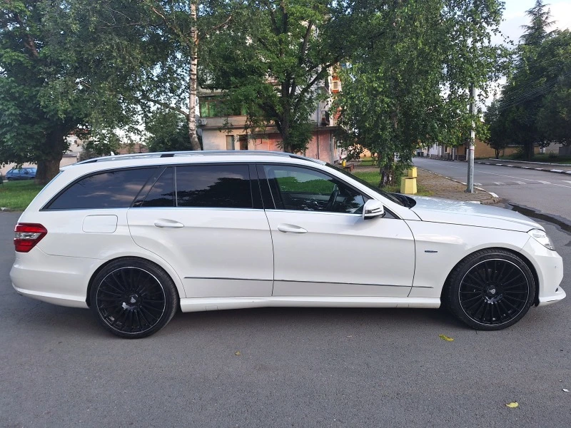 Mercedes-Benz E 350 4 MATIC* AMG-ПАКЕТ* ВНОС-ШВЕЙЦАРИЯ* , снимка 6 - Автомобили и джипове - 46995975