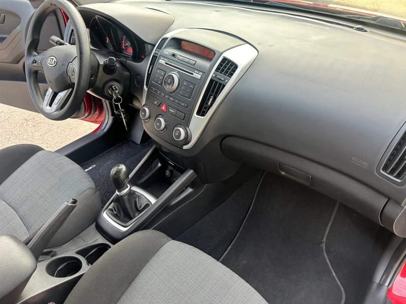 Kia Ceed 1.4KLIMA* COOL* , снимка 10 - Автомобили и джипове - 45208497