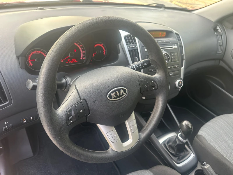 Kia Ceed 1.4KLIMA* COOL* , снимка 7 - Автомобили и джипове - 45208497