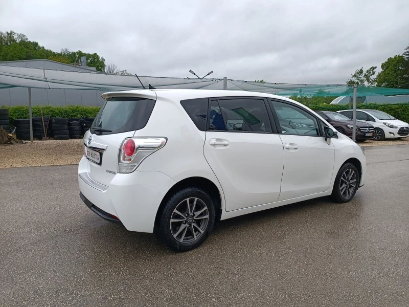 Toyota Verso 1.8i-147кс-ШВЕЙЦАРИЯ-АВТОМАТ-FACELIFT-7м, снимка 3 - Автомобили и джипове - 45424366