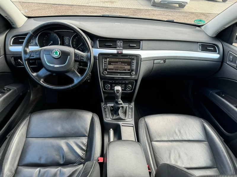 Skoda Superb Комби 4?4, снимка 3 - Автомобили и джипове - 46860031