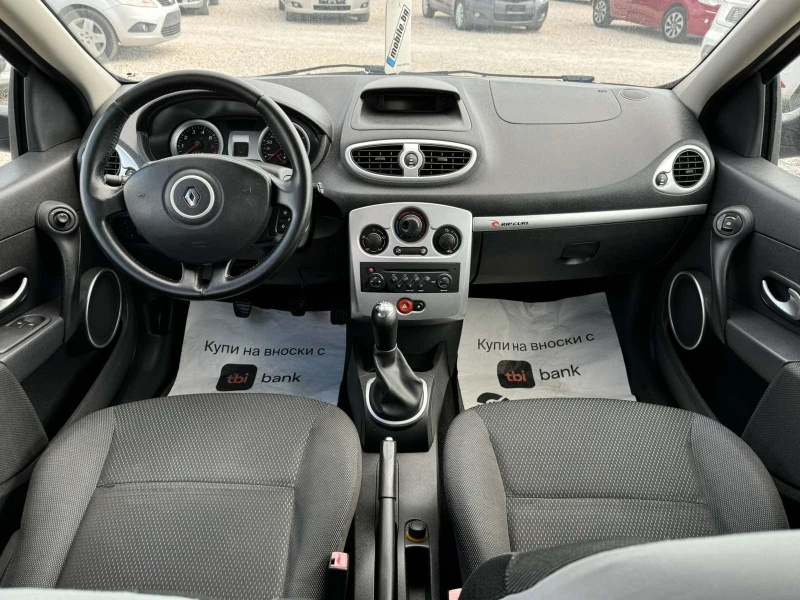 Renault Clio 1.2i, снимка 9 - Автомобили и джипове - 47321941