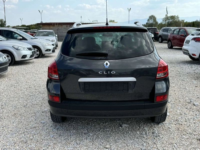 Renault Clio 1.2i, снимка 5 - Автомобили и джипове - 47321941