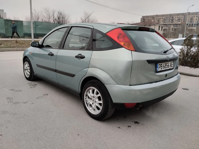 Ford Focus 1.6 16v /Климатик, снимка 2 - Автомобили и джипове - 49326858