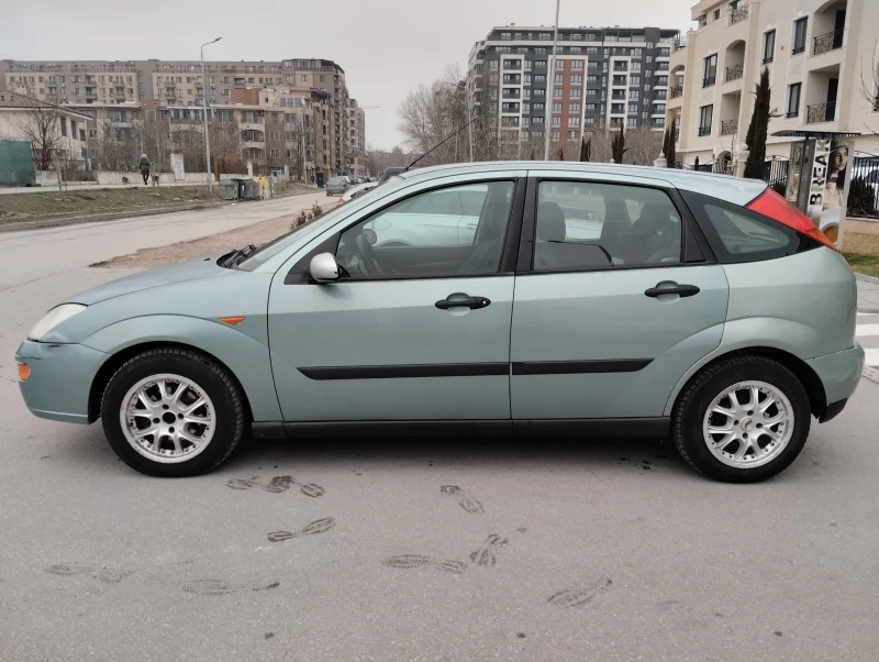 Ford Focus 1.6 16v /Климатик, снимка 1 - Автомобили и джипове - 49326858