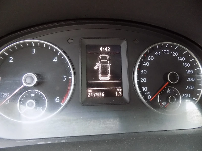 VW Caddy MAXI, снимка 11 - Автомобили и джипове - 50313458