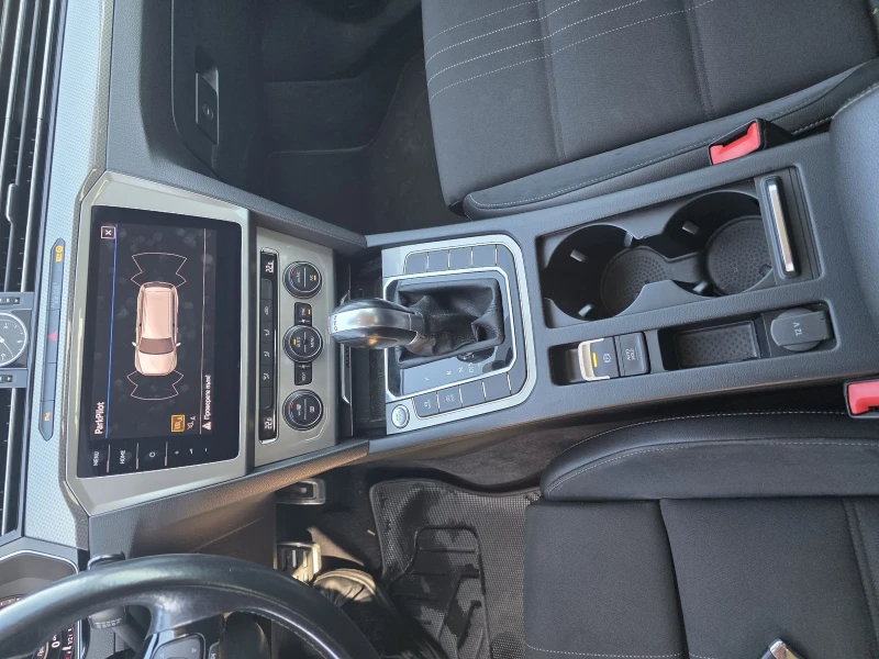 VW Passat  Alltrack 2.0 TDI 190k.c, снимка 14 - Автомобили и джипове - 52773305