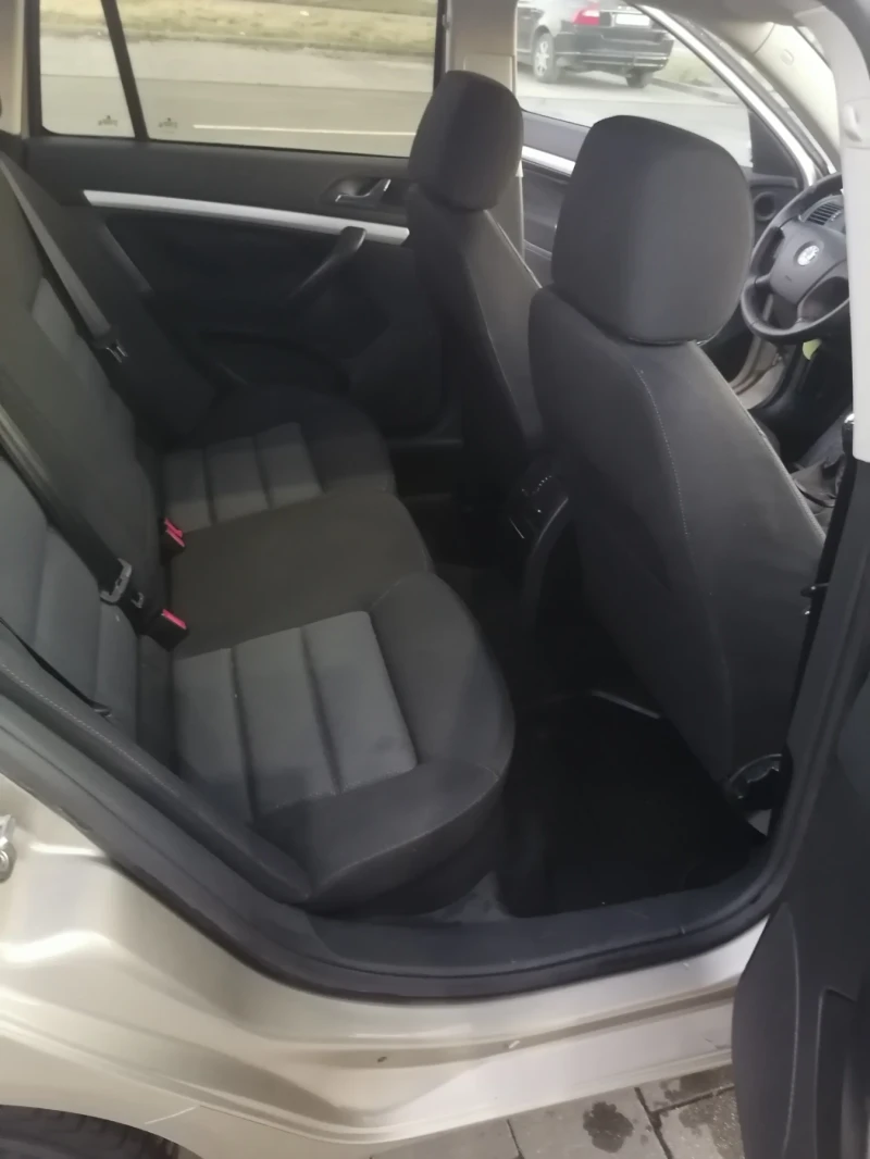 Skoda Octavia 1.9 TDI, снимка 13 - Автомобили и джипове - 53134437