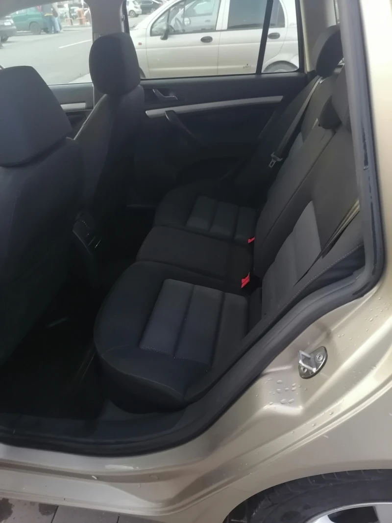 Skoda Octavia 1.9 TDI, снимка 7 - Автомобили и джипове - 53134437