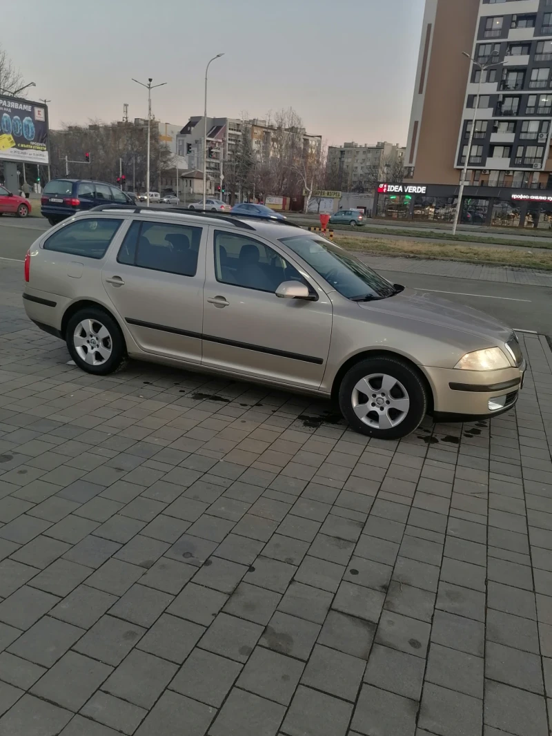 Skoda Octavia 1.9 TDI, снимка 8 - Автомобили и джипове - 53134437