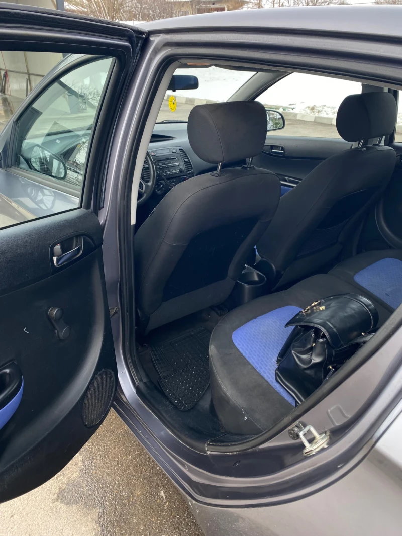 Hyundai I20 1.2i KLIMA, снимка 8 - Автомобили и джипове - 53362791