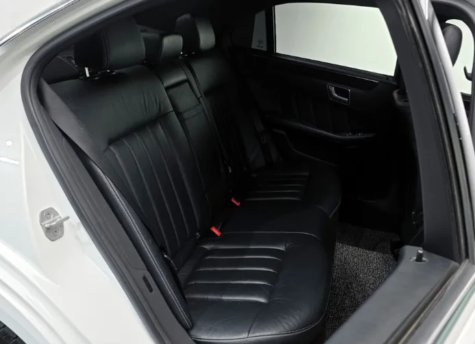 Mercedes-Benz E 220 CDI Avantgarde - изображение 10