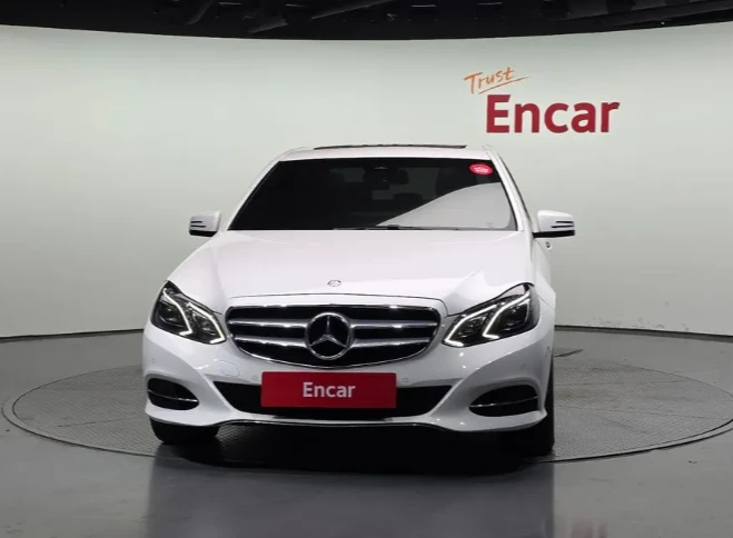 Mercedes-Benz E 220 CDI Avantgarde - изображение 3