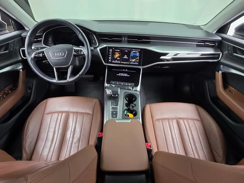 Audi A6 C8 45 TFSI, снимка 7 - Автомобили и джипове - 55707138