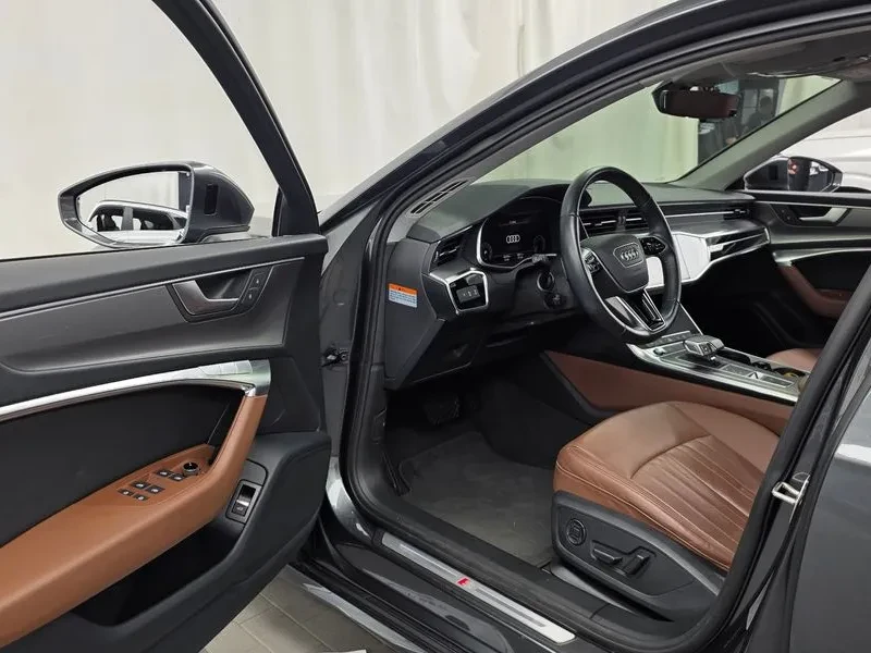 Audi A6 C8 45 TFSI, снимка 10 - Автомобили и джипове - 55707138